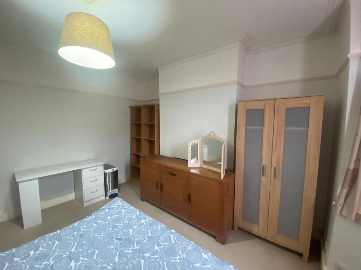 Nharakat Mansion Apartment Southampton Luaran gambar